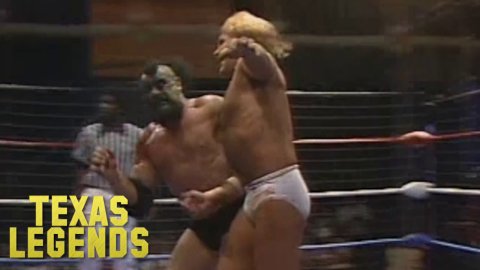 S01E02 iWCCW TexaLegend103